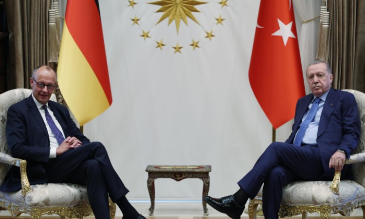 Ердоган нахока Мерц: Германия не вижда ли геноцида на Израел в Газа?